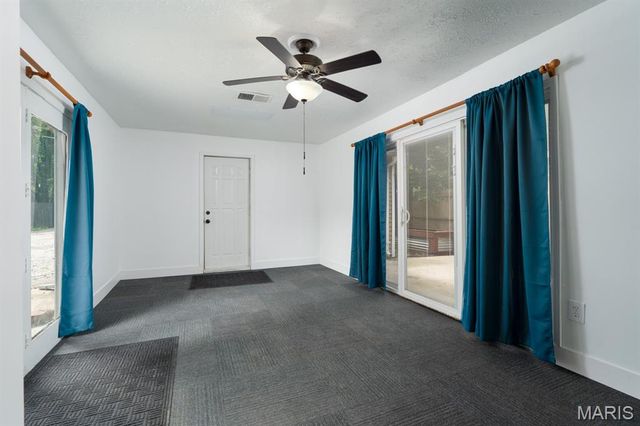 100 W 3rd Street, Hartford, IL 62048