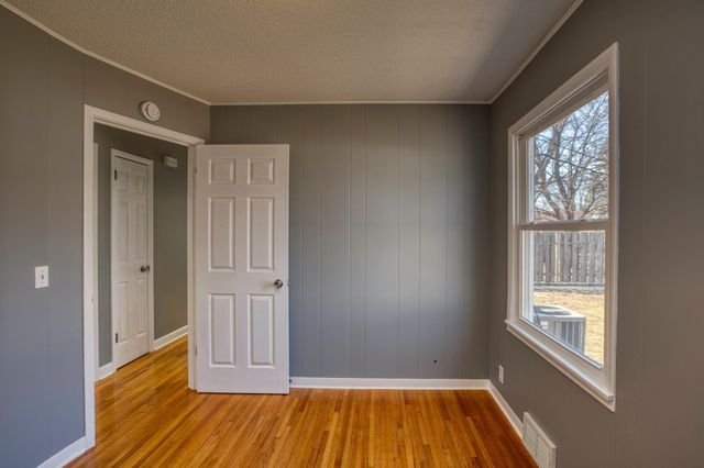 5908 Thomas Avenue S, Minneapolis, MN 55410