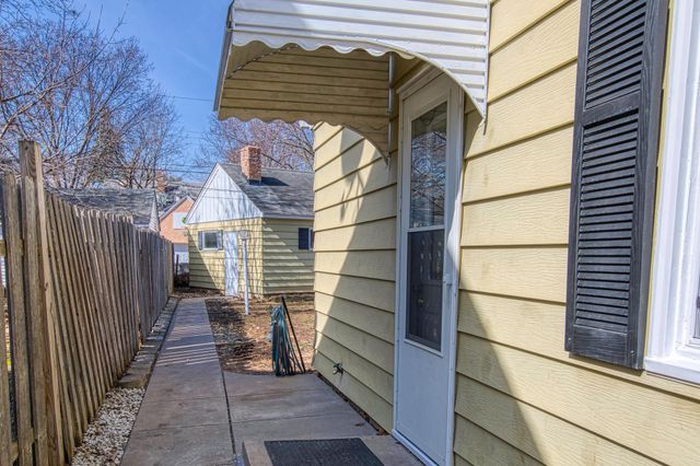 5908 Thomas Avenue S, Minneapolis, MN 55410