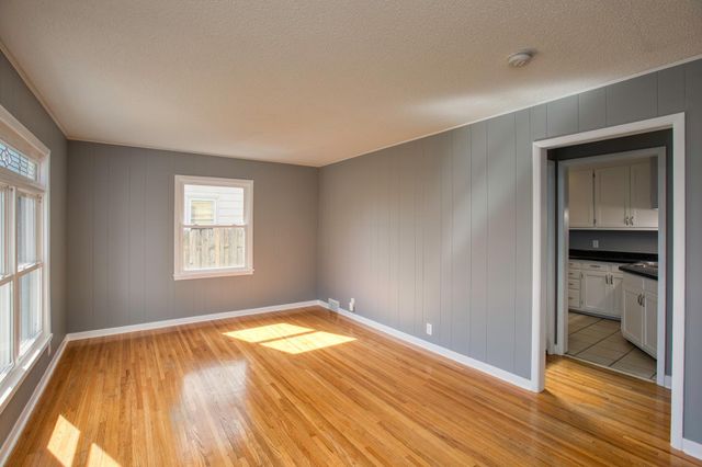 5908 Thomas Avenue S, Minneapolis, MN 55410