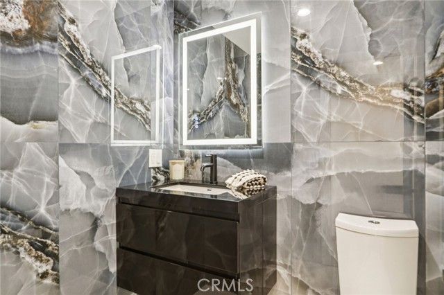 22925 Styles, Woodland Hills (los Angeles), CA 91367