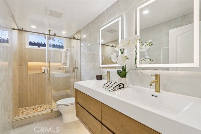 22925 Styles, Woodland Hills (los Angeles), CA 91367