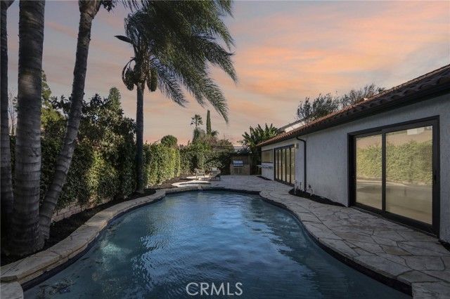 22925 Styles, Woodland Hills (los Angeles), CA 91367