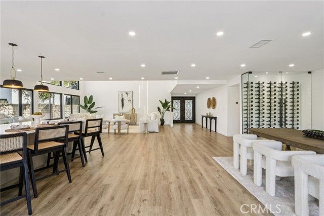 22925 Styles, Woodland Hills (los Angeles), CA 91367