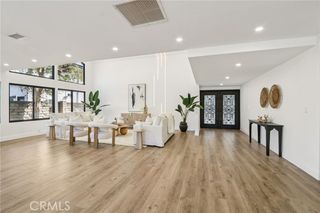 22925 Styles, Woodland Hills (los Angeles), CA 91367