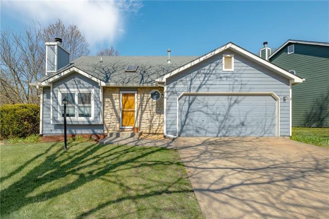 1029 Eldridge Street, Lawrence, KS 66049