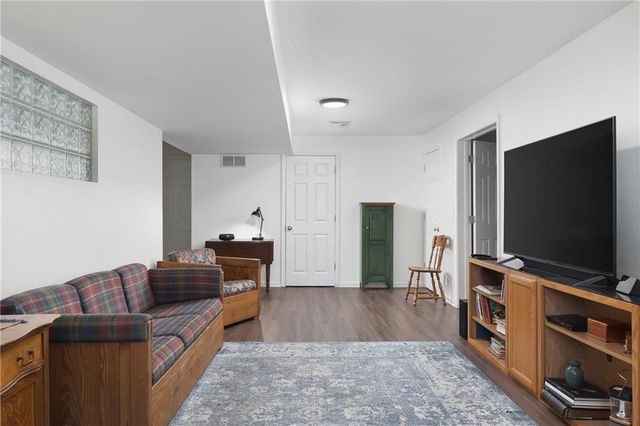 1029 Eldridge Street, Lawrence, KS 66049