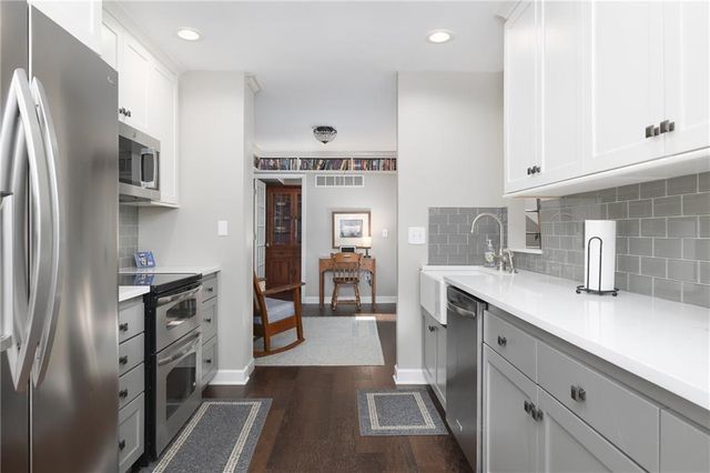1029 Eldridge Street, Lawrence, KS 66049
