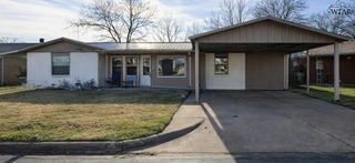 1009 W LOUISA AVENUE, Iowa Park, TX 76365