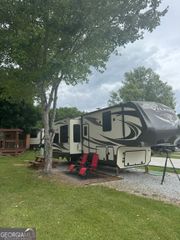 15 Holiday Rambler Lane, Dillard, GA 30537