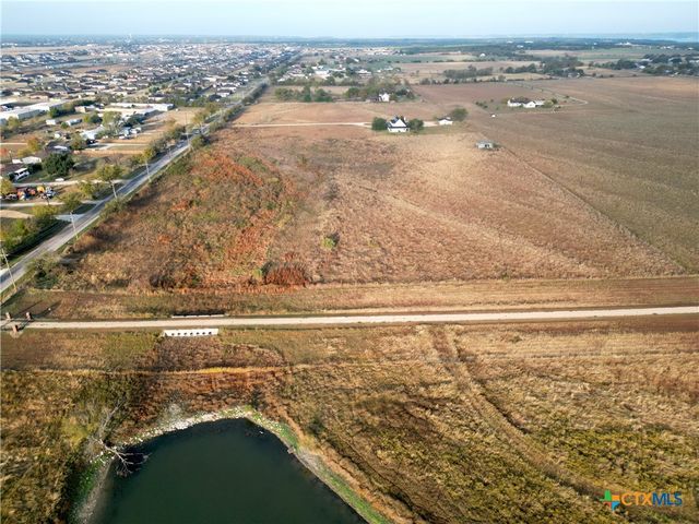 2520 W Amity Road, Salado, TX 76571