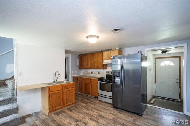 200 S Frisco, Crocker, MO 65452