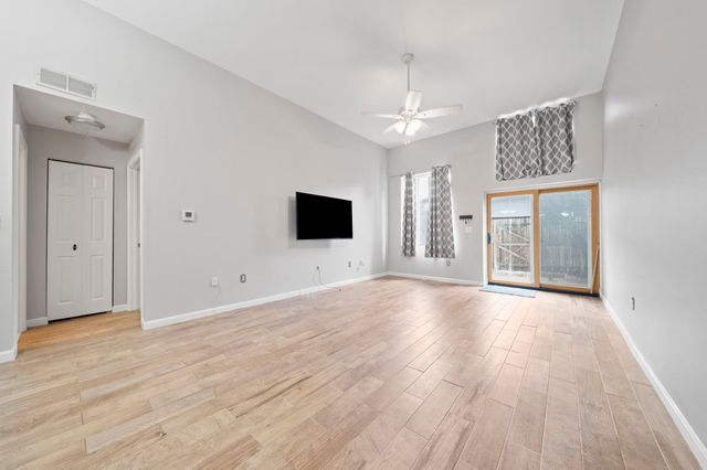 90 Sea St 120, Weymouth, MA 02191