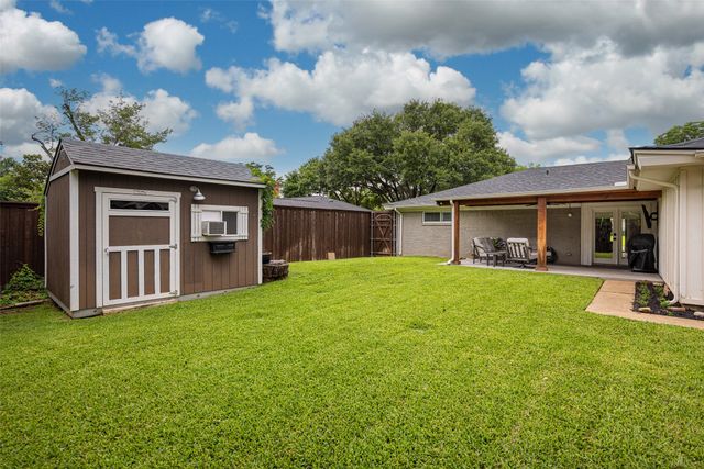 1404 Oakhill Drive, Plano, TX 75075