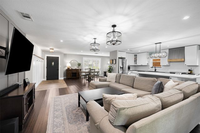 1404 Oakhill Drive, Plano, TX 75075