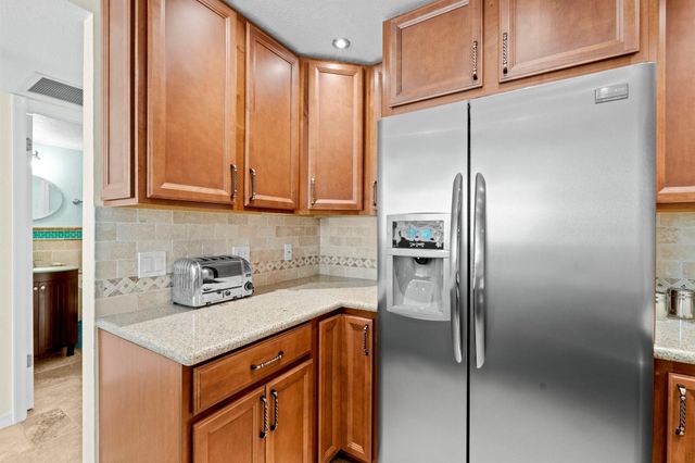 3000 E Sunrise Blvd 2E, Fort Lauderdale, FL 33304