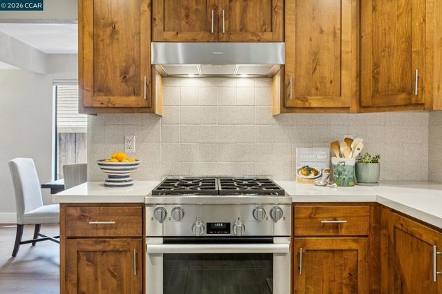 736 Twinview Pl, Pleasant Hill, CA 94523