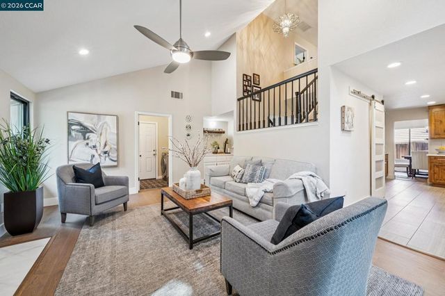 736 Twinview Pl, Pleasant Hill, CA 94523