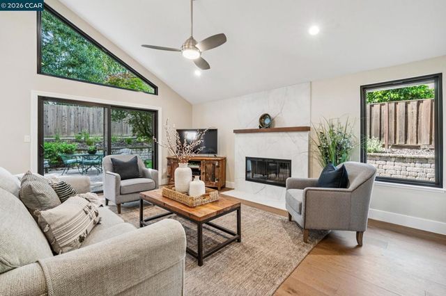 736 Twinview Pl, Pleasant Hill, CA 94523