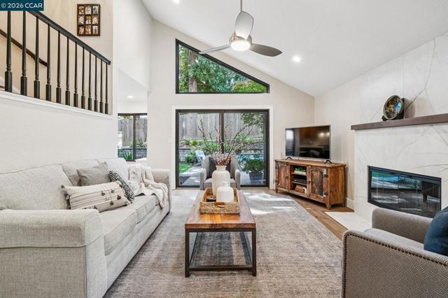 736 Twinview Pl, Pleasant Hill, CA 94523