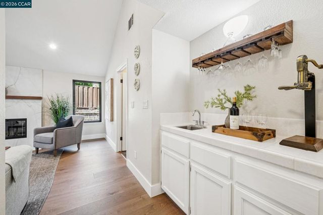 736 Twinview Pl, Pleasant Hill, CA 94523