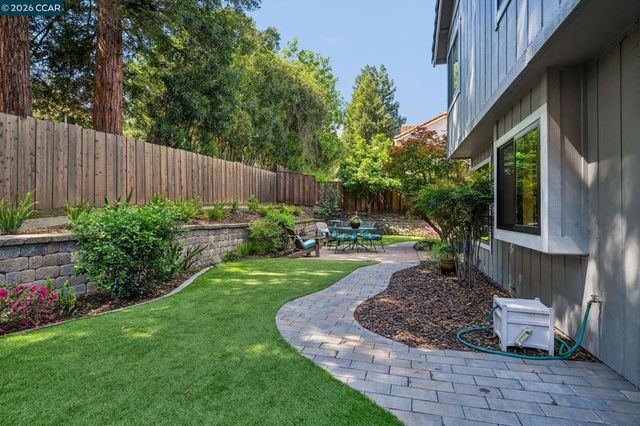 736 Twinview Pl, Pleasant Hill, CA 94523