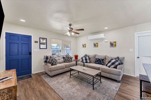 4931 Bayhead, San Antonio, TX 78220