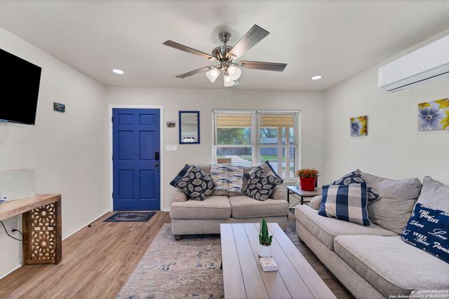 4931 Bayhead, San Antonio, TX 78220