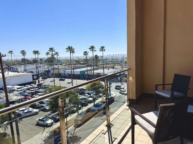 550 Seagaze Drive 23, Oceanside, CA 92054