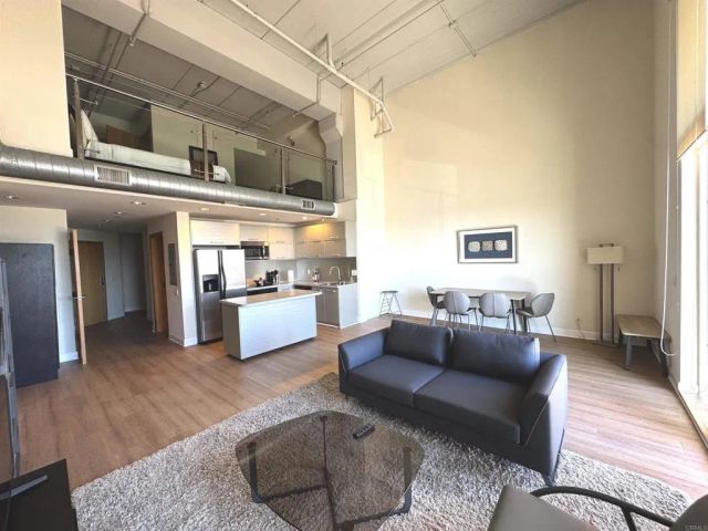 550 Seagaze Drive 23, Oceanside, CA 92054