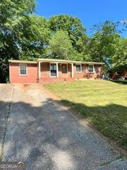 5963 Moss Drive, Forest Park, GA 30297