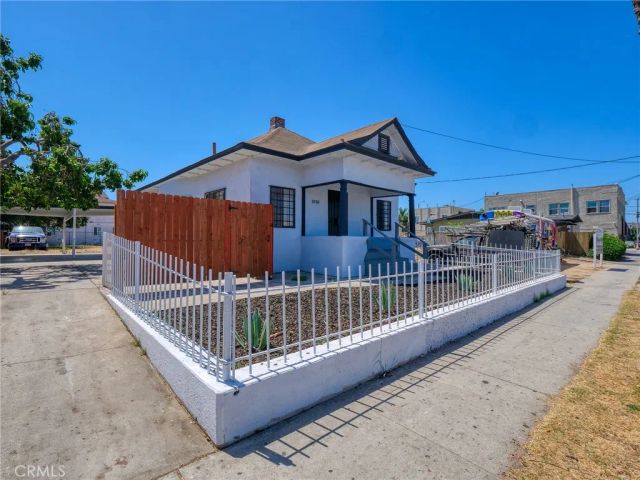 1028 E 10th, Long Beach, CA 90813