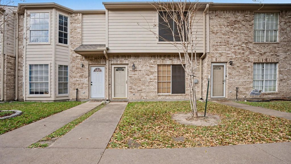 1011 Birnham Woods Boulevard, Pasadena, TX 77503