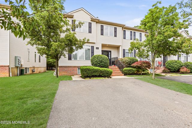 27 Windermere Street, Lakewood, NJ 08701