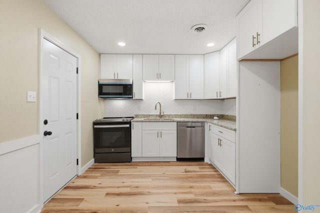 2111 NW Atkins Drive, Huntsville, AL 35810
