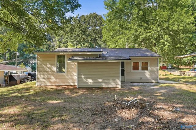 2111 NW Atkins Drive, Huntsville, AL 35810