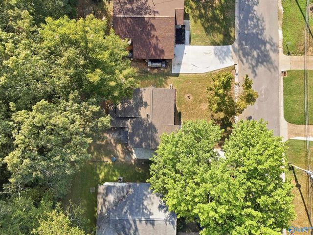 2111 NW Atkins Drive, Huntsville, AL 35810