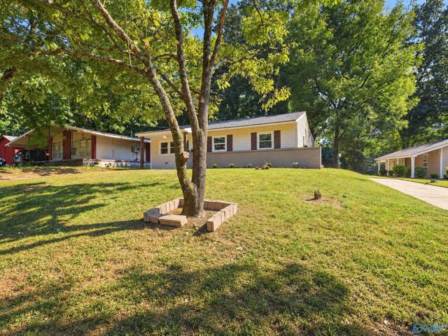 2111 NW Atkins Drive, Huntsville, AL 35810