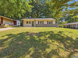 2111 NW Atkins Drive, Huntsville, AL 35810