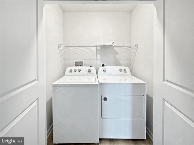 1181 MARTIN RD, Breinigsville, PA 18031