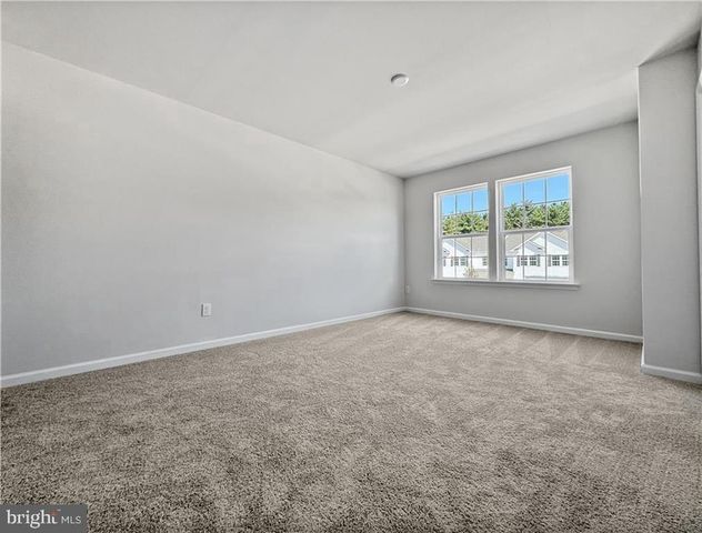 1181 MARTIN RD, Breinigsville, PA 18031