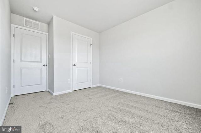 1181 MARTIN RD, Breinigsville, PA 18031