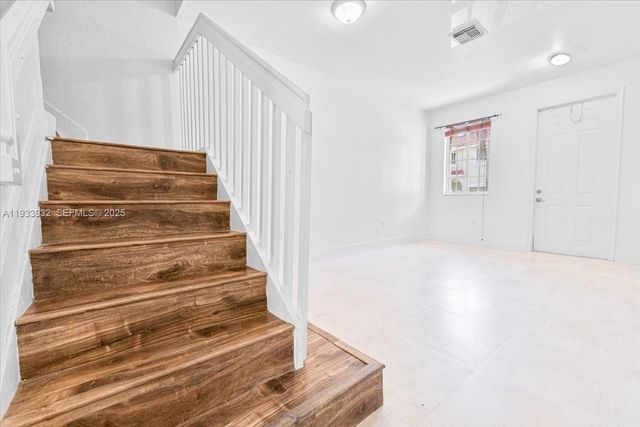 21007 NW 14 PL 351, Miami Gardens, FL 33169