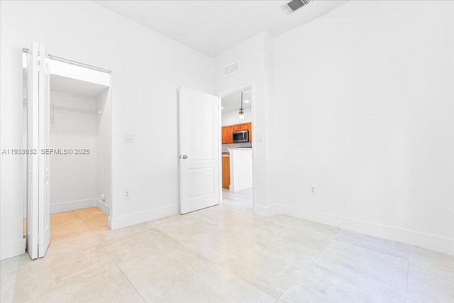 21007 NW 14 PL 351, Miami Gardens, FL 33169