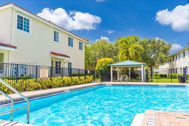 21007 NW 14 PL 351, Miami Gardens, FL 33169