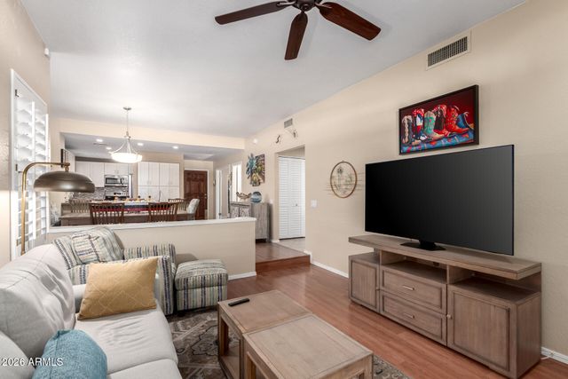 10015 E MOUNTAIN VIEW Road 1012, Scottsdale, AZ 85258