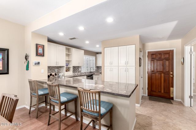 10015 E MOUNTAIN VIEW Road 1012, Scottsdale, AZ 85258