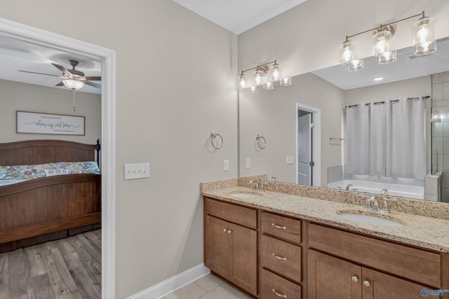 609 Magnolia Cove Lane, Hartselle, AL 35640