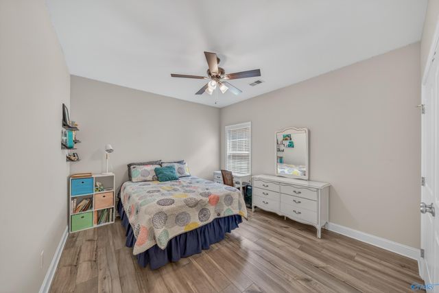 609 Magnolia Cove Lane, Hartselle, AL 35640