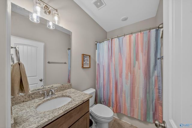 609 Magnolia Cove Lane, Hartselle, AL 35640
